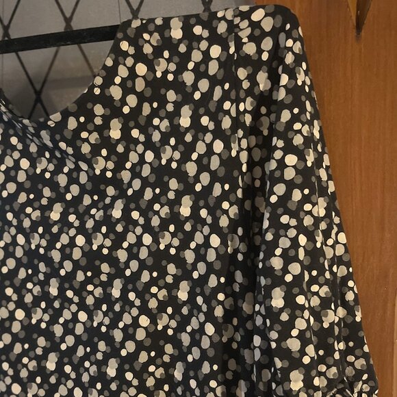 Inez Bubble Sleeve Dress - Picture 2 of 6